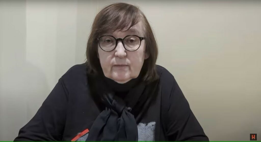 Navalny's Mother has been given an ultimatum